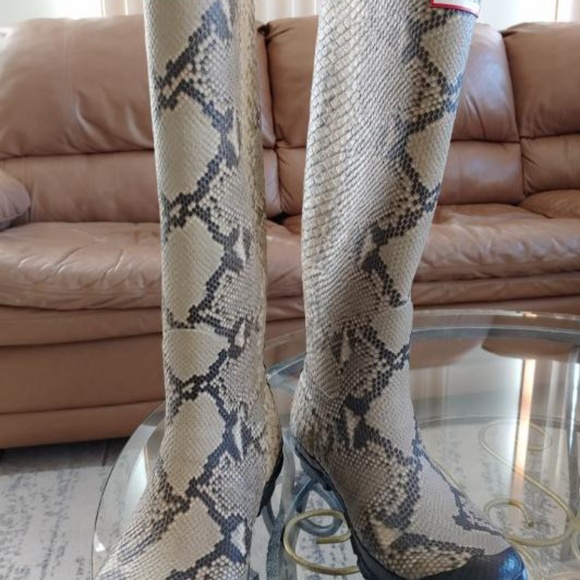 Hunter Shoes - Tall Hunter Carnaby Rain Boots